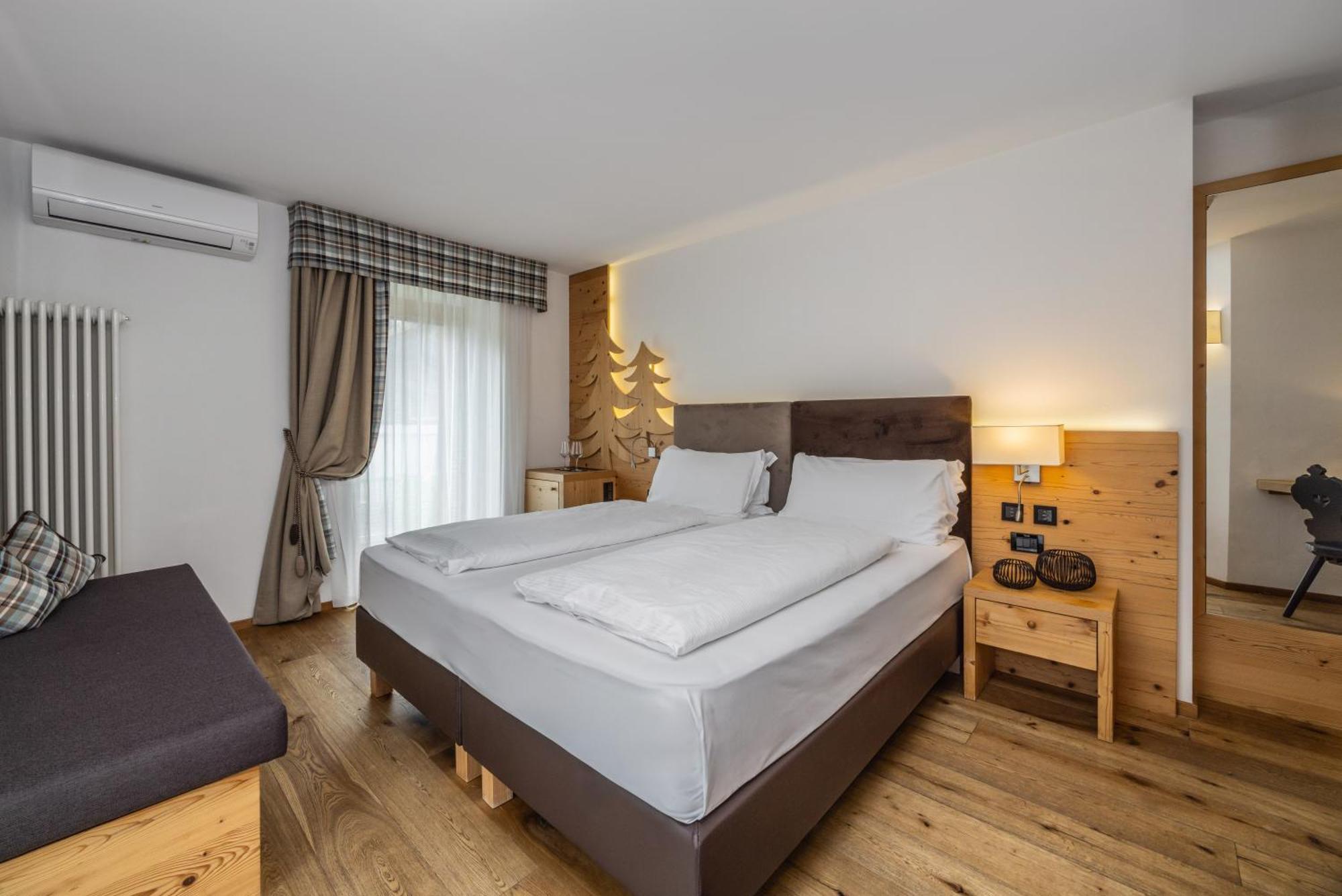 Hotel Ravelli Luxury Spa Mezzana  Exterior foto